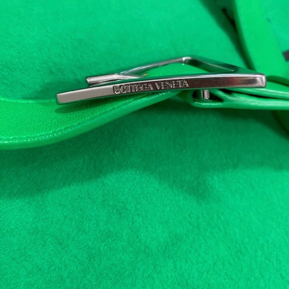 Authentic Bottega Veneta Padded Cassette - Picture 6 of 13